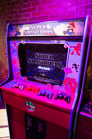 Illustration for article titled One Arcade's Homemade Super Smash Bros. Melee Cabinet